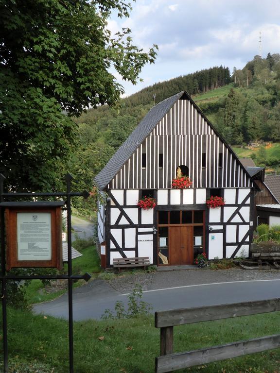 Landhaus Zur Linde Appartement Winterberg Kamer foto